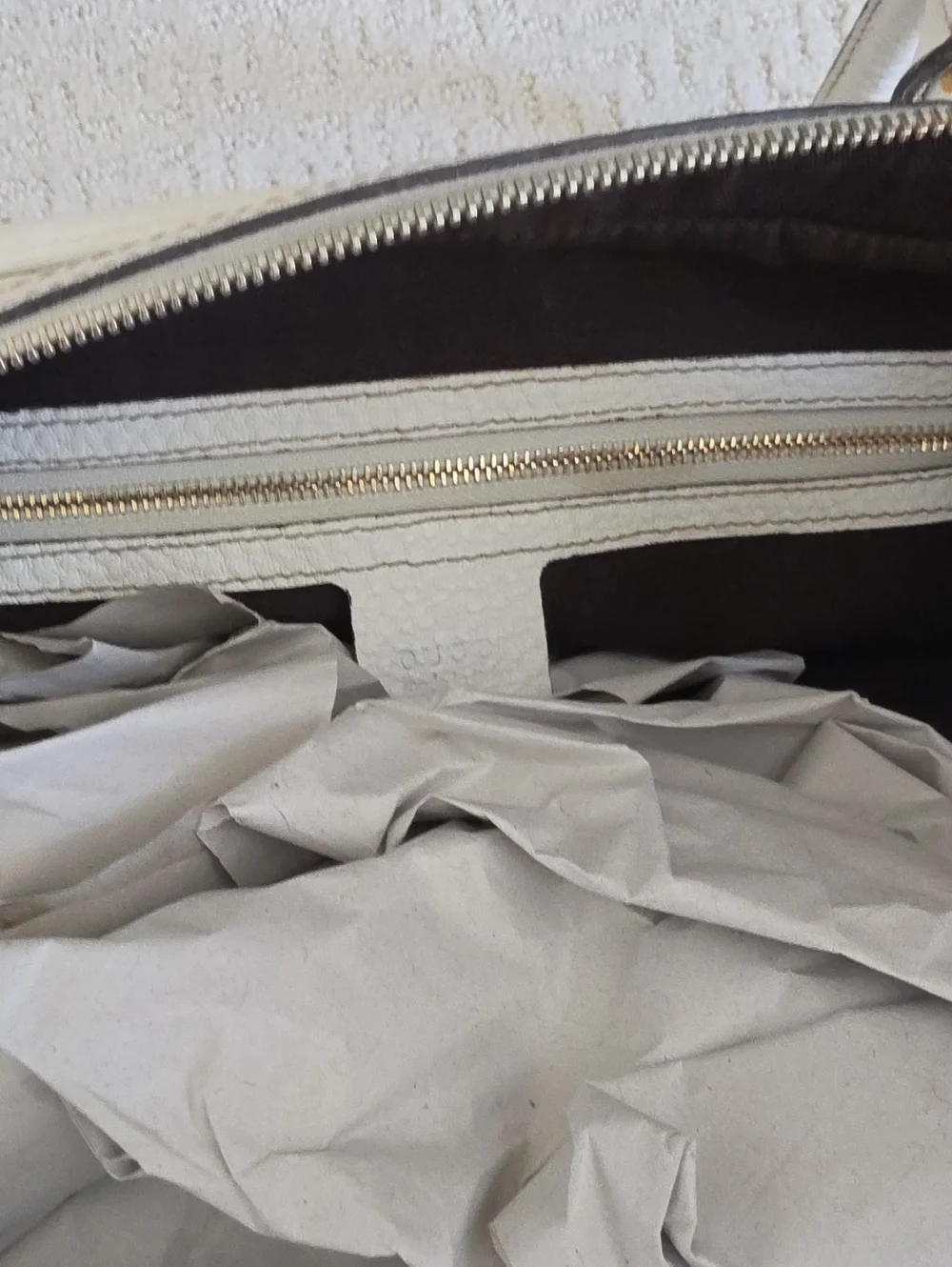 Gucci White Leather Vintage Purse